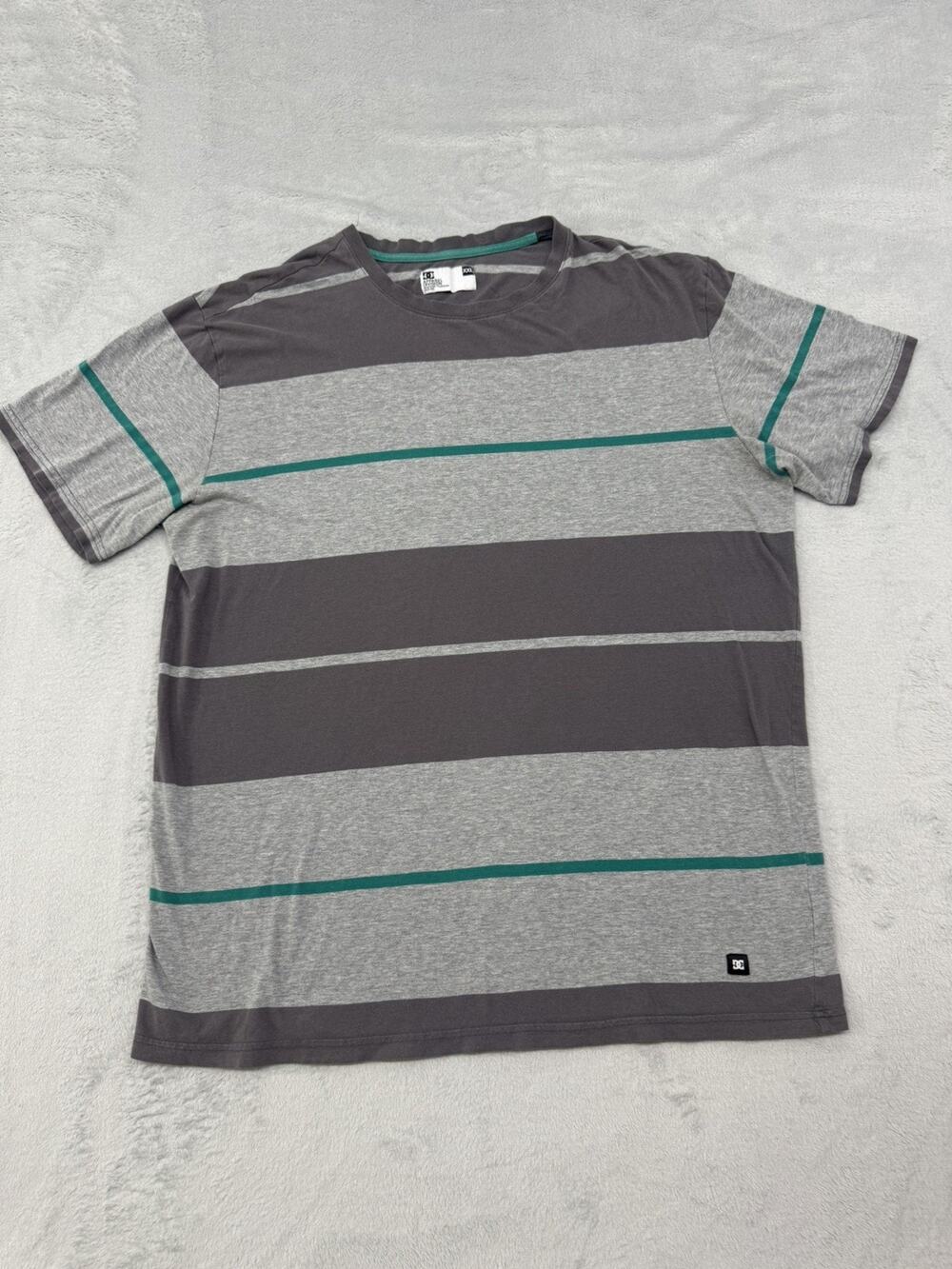 Vintage DC Apparel Division Mens 2XL T-Shirt Casual Stripe Top Streetwear Y2k